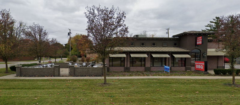 Colonial Dining Room - Eddie Smokes (newer photo)